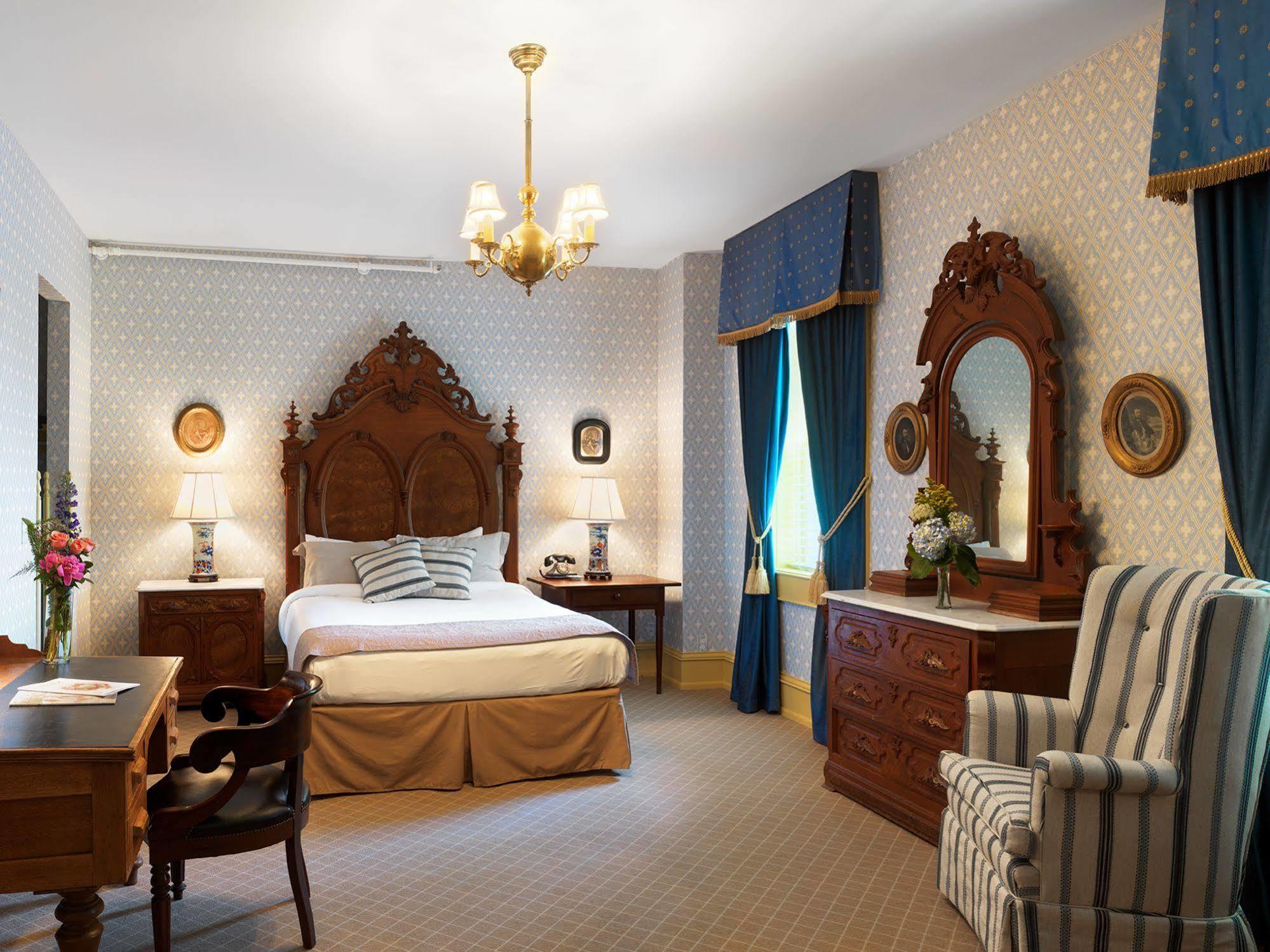 Hotel The Golden Lamb Lebanon Zewnętrze zdjęcie